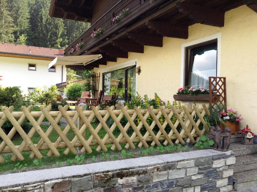 Landhaus Piberger - Zell Am See Kaprun Summer Card Included Bagian luar foto